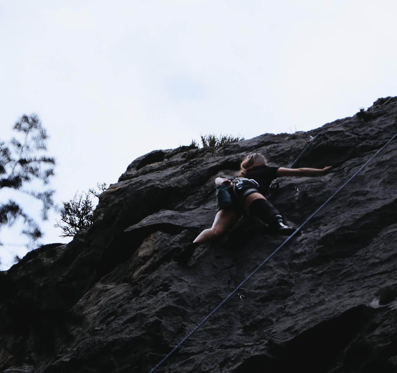 Cail Soria rockclimbing.