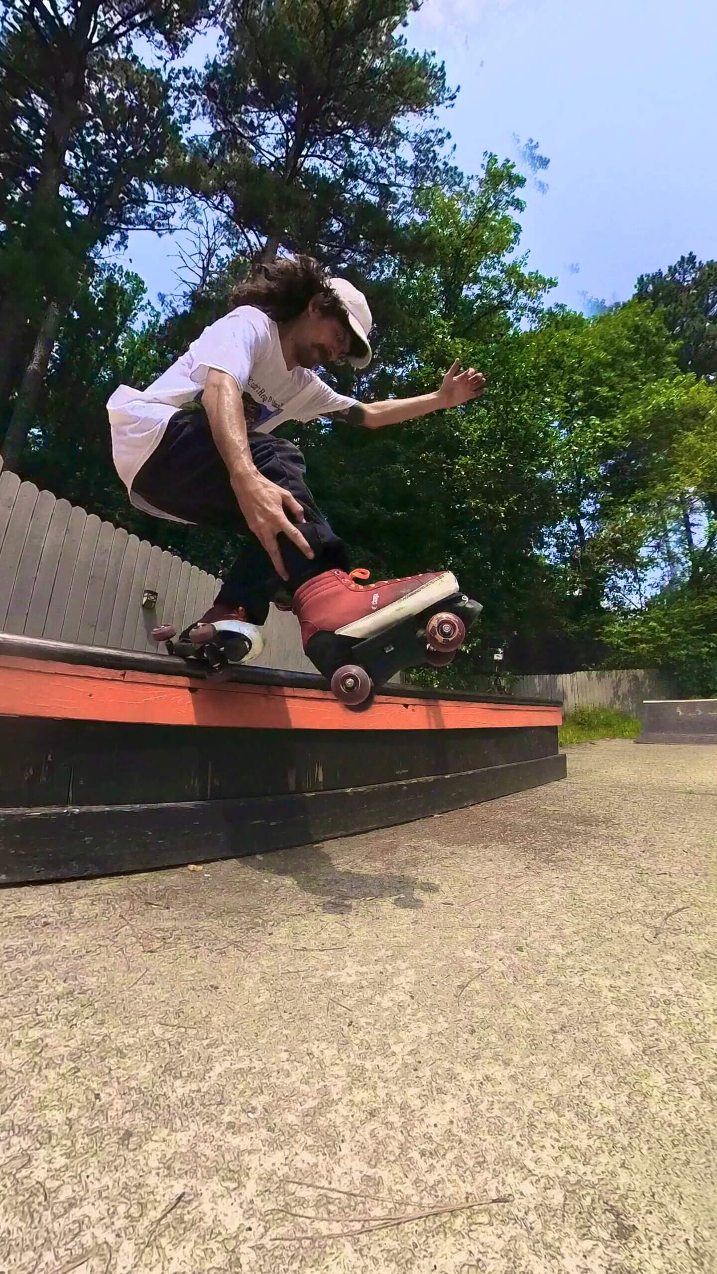 Nix Fisch grinding rail with quad skates